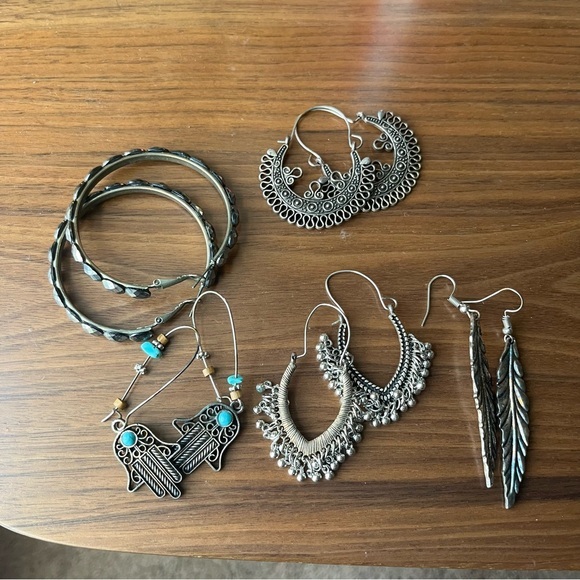 Vintage Y2K 2000s Boho-chic Silver Tone Turquoise Earring Bundle set of 5 B3 - Picture 1 of 11